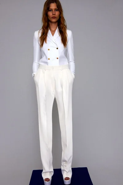 Look 11